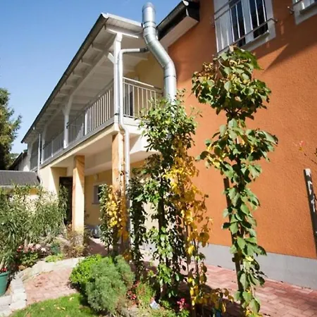 게스트하우스 Diener Nausslitz