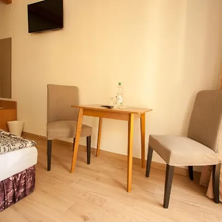 게스트하우스 Diener 3*